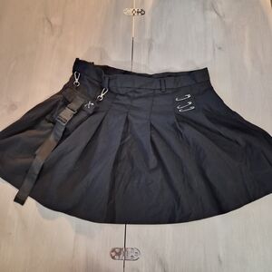 Black Pleated Mini Skirt with Buckle